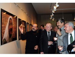 Fotoğraf Kareleri Çinin Sincan Bölgesini Eskişehire Taşıdı