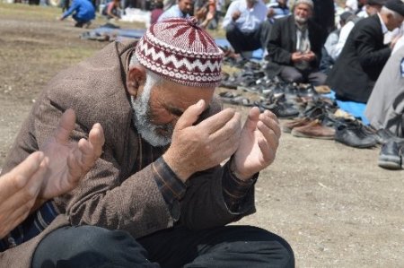 Afyonkarahisar'da yağmur için dua edildi