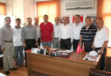 AK Partililerden yeni seçilen CHP ilçe başkanına 'hayırlı olsun' ziyareti