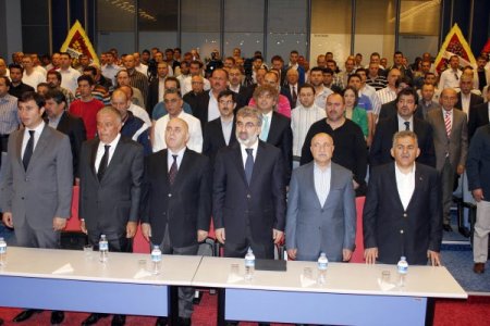 Bakan Yıldız, Benzin Fiyatlarının Niçin Düşmediğini Açıkladı
