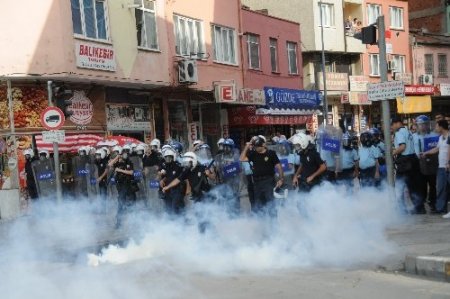Balıkesir'deki protestoların ikinci gününde 44 kişi gözaltına alındı