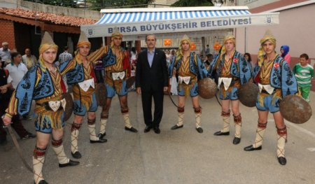 Başkan Altepe’den Kılıç Kalkan Gösterisi