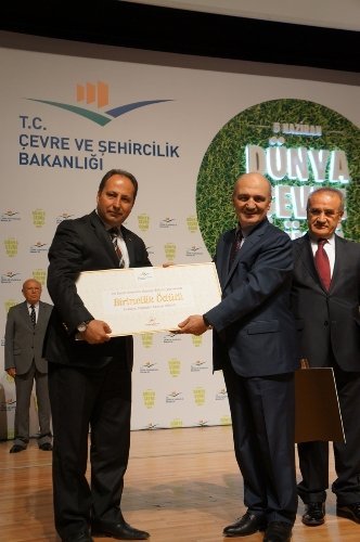 Bayraktar: Evsel atık ayrıştırma sistemi zorunlu olacak