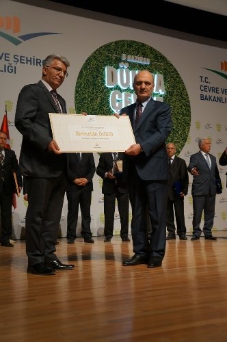 Bayraktar: Evsel atık ayrıştırma sistemi zorunlu olacak