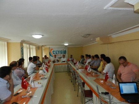 Ceyhan'da STK'lar 'İstişare Kurulu' için bir araya geldi