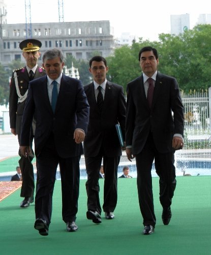 Cumhurbaşkanı Gül’e Türkmenistan’da özel karşılama