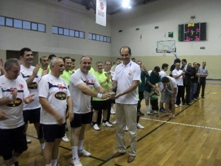 Edremit Kaymakamlığı kurumlar arası voleybol turnuvası düzenlendi