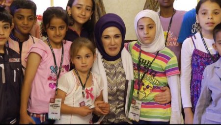 Emine Erdoğan, Dünya Yetimlerini Sevindirdi