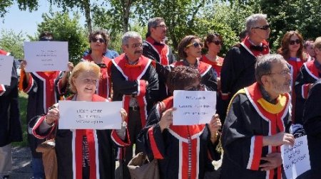 Gezi Parkı olaylarına TBMM önünde ‘cübbeli’ tepki