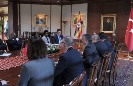 Gül, Uganda Cumhurbaşkanı Museveni İle Görüştü