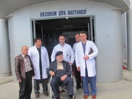 Hekimoğlu İsmail, Erzurum Şifa Hastanesi'ni ziyaret etti