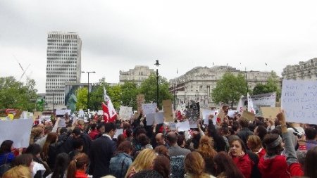 Hyde Park'ta Taksim protestosu