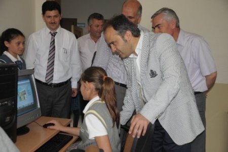 İnegöl Belediyesi Süleyman Ezim'e teknoloji sınıfı kurdu