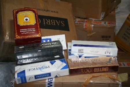 İzmir'de 1 milyon paket kaçak sigara ele geçirildi
