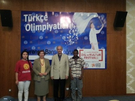 ‘İzmir’de yüz binleri Türkçe Olimpiyatları’na bekliyoruz’