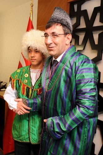 Kalkınma Bakanı Yılmaz, Türkçe misafirlerini ağırladı