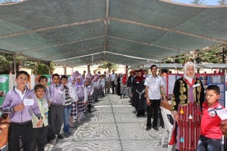 Korkuteli'nde TÜBİTAK Bilim Fuarı açıldı