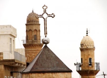 Mardin'de taşın ve inancın kardeşliği cami ve kiliseye yansıyor