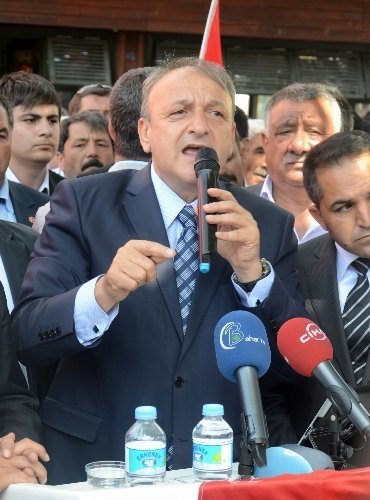 Oktay Vural: Başbakan Erdoğan Hürrem Sultan sendromu yaşıyor