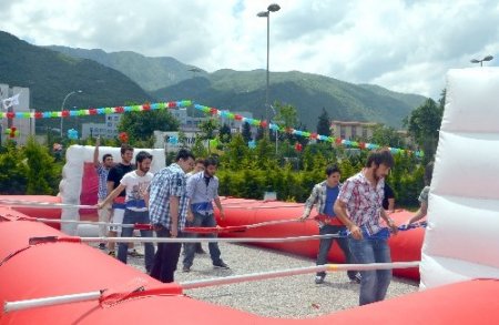 Orhangazili gençler rodeonun keyfini çıkardı