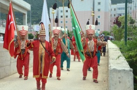 Orhangazili gençler rodeonun keyfini çıkardı