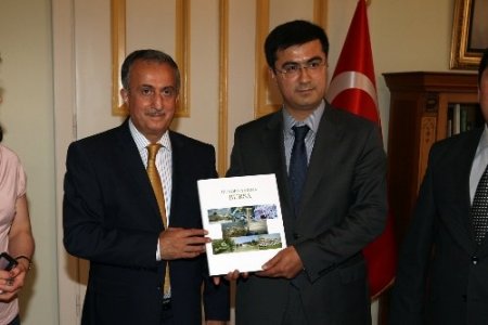 Özbek heyet, turizm işbirliği yapmak için Bursa'ya geldi