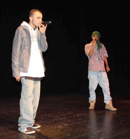 Rap'çı Gençler Uyuşturucu İle Mücadeli İçin Grup Kurdu