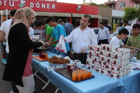 Semerkand Vakfı, 10 bin adet kandil simiti dağıttı