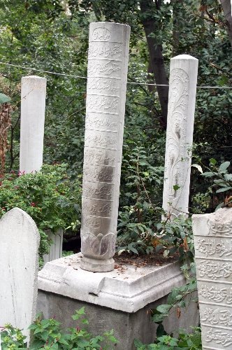 Tarihi mezarlıkta 407 adet mezar taşı tescillendi