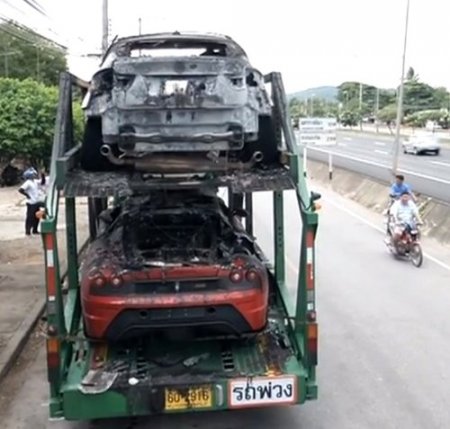 Tayland’da 3,3 milyon dolarlık 4 lüks araç yandı