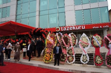 Taze Kuru ilk konsept mağazasını Ankara'da açtı
