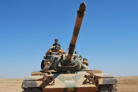 TSK, Türkiye-Suriye sınırında askeri tatbikat gerçekleştirdi