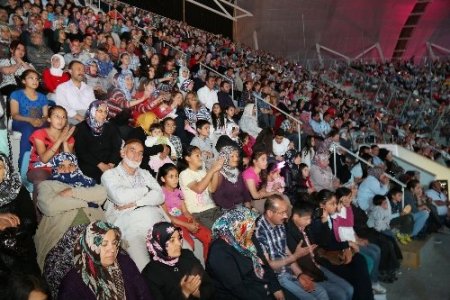 Türkçe'nin çocuklarını 50 bin kişi izledi