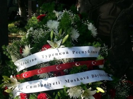 Türkiye'nin Moskova Büyükelçiliği’nden Nazım’a ziyaret