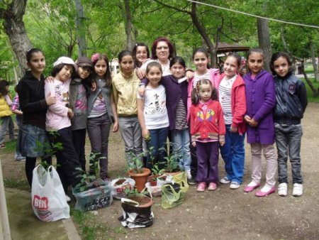 Yavru Tema’dan Paşabahçe’ye Fidan Desteği