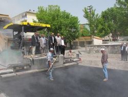 Ağrı’da Sıcak Asfalt Çalışmaları Başladı