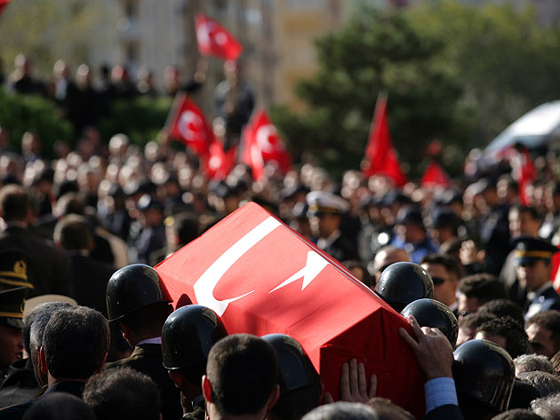 Diyarbakırda 2 asker şehit