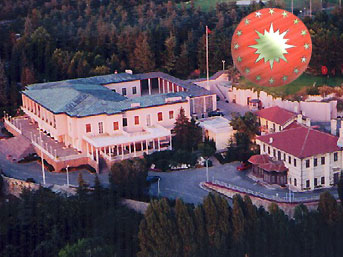 Köşk etrafındaki şüpheli minibüs