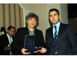 Özkan: Rahim Nakli Bebek Özlemi İçinde Olan Annelere Umut Olacak