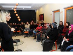 Pursaklarda Sınav Kaygısı Ve Çözüm Yolları Semineri Düzenlendi