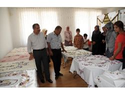 Altınova’da El Sanatları Sergisi Açıldı