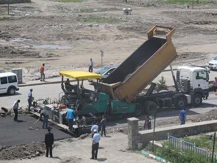 Ağrı’da Sıcak Asfalt Çalışmaları Başladı