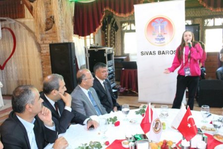 Bakan Yılmaz, Sivas'ta Türkçe'nin Çocuklarıyla Buluştu