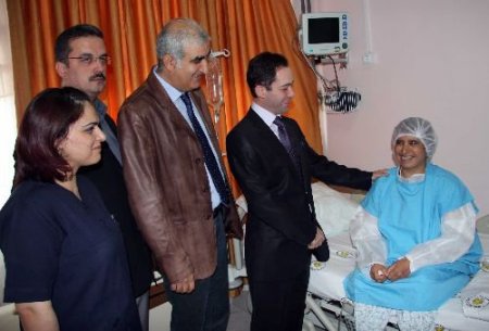 Dicle Üniversitesi Tıp Fakültesi Hastanesi'nde Beyin Tümörüne Bıçaksız Ulaşıldı