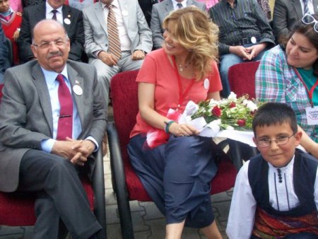 Gülben Ergen, Yaptırdığı Anaokulunun Açılışına Katıldı