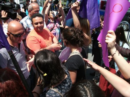 Kadınların Kürtaj Protestosunda Gerginlik