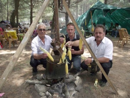 Körfez'deki Karadenizliler Yayla Şenliğine Hazırlanıyor