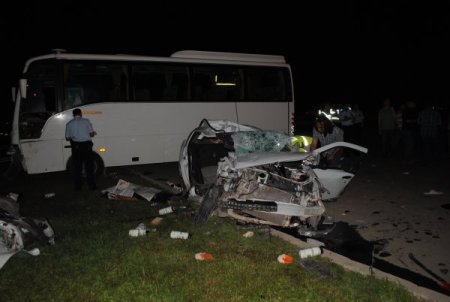 Manavgat'ta Trafik Kazası: 3 Ölü, 3 Yaralı