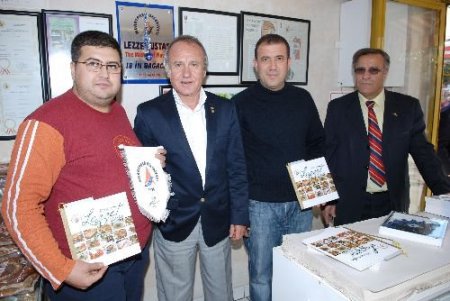 Muratpaşa Belediyesi'nden 'antalya Lezzet Ustaları' Kitabı