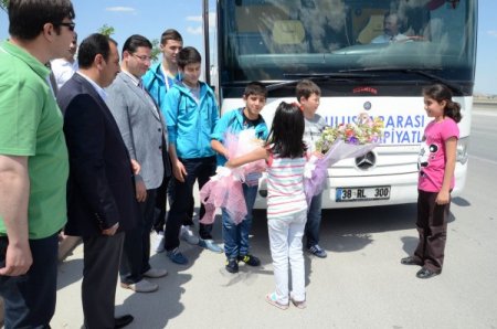 Olimpiyat Çocukları Konya'da Çiçeklerle Karşılandı
